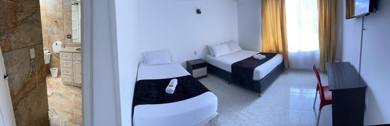 Hotel Embassy Star 보고타 외부 사진